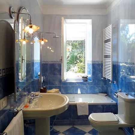 La Casa Di Anny Di Charme Oda ve Kahvaltı 4*