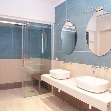 Oda ve Kahvaltı La Casa Di Anny Di Charme 4*