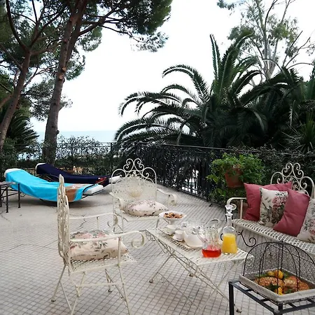 La Casa Di Anny Di Charme Frühstückspension